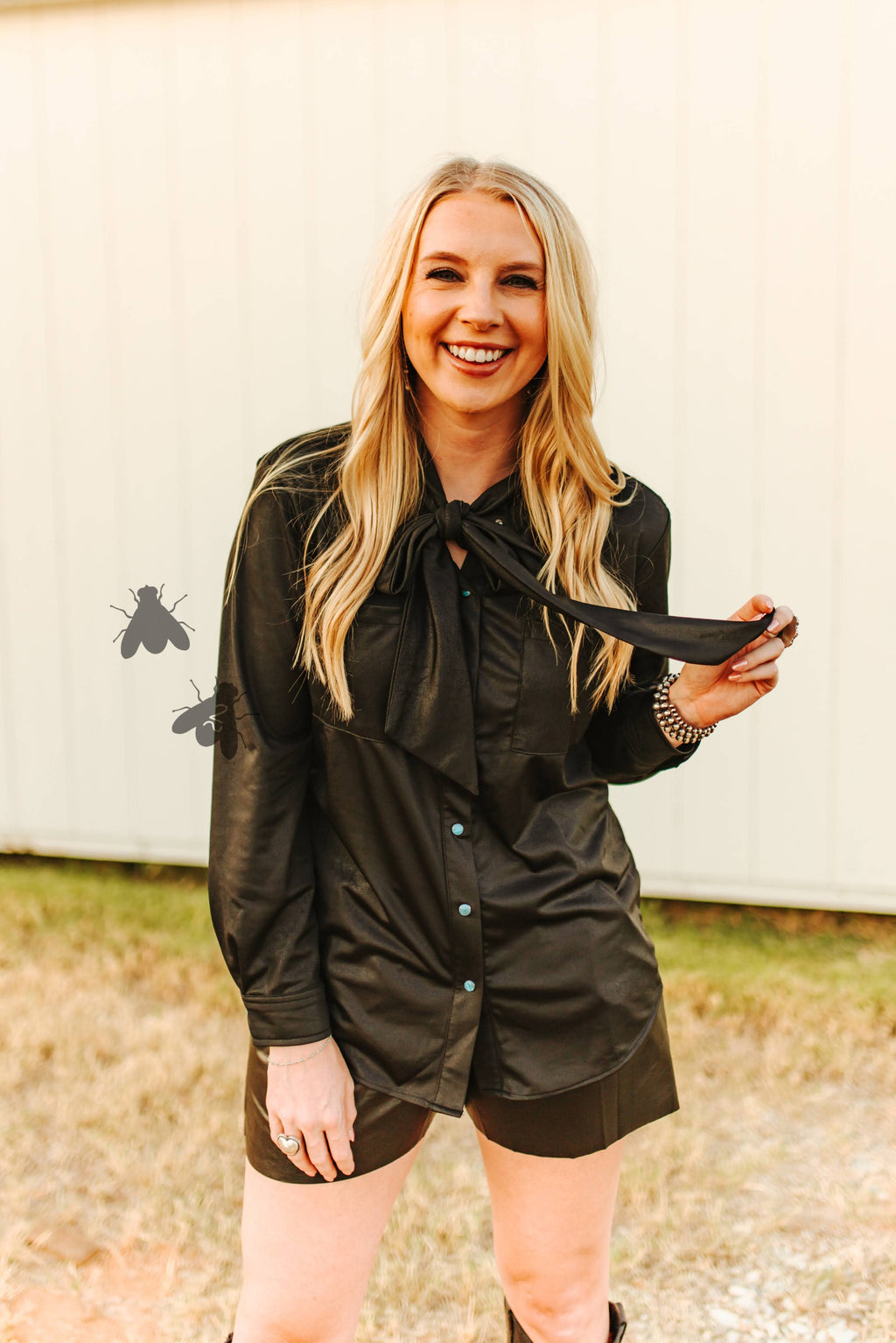 LEATHER OUTLAW *MIDNIGHT