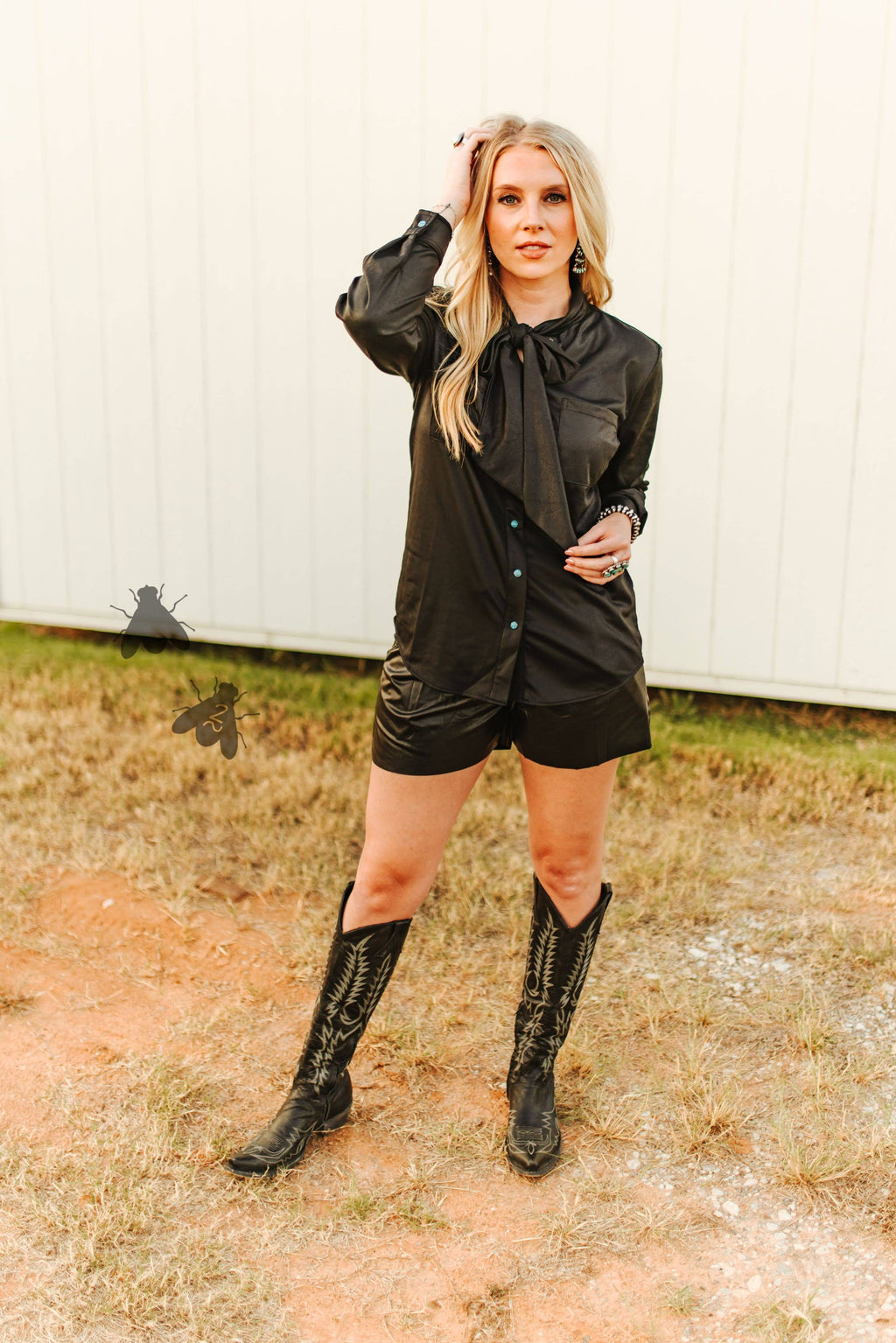 LEATHER OUTLAW *MIDNIGHT